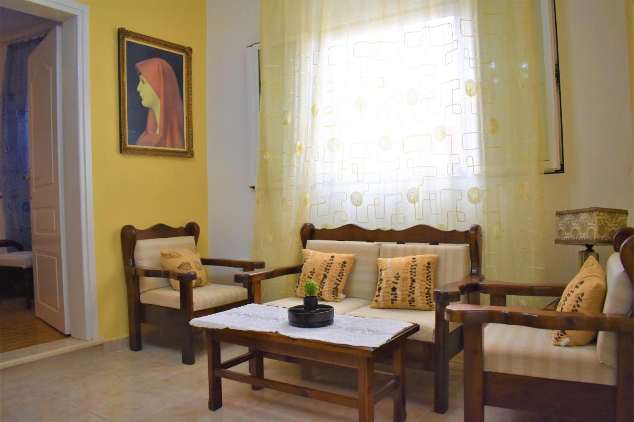 Katina House *